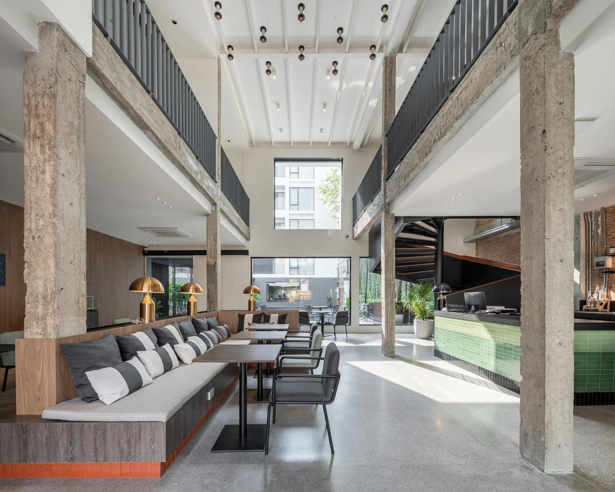 Lilit Bang Lumphu Hotel 방콕 외부 사진