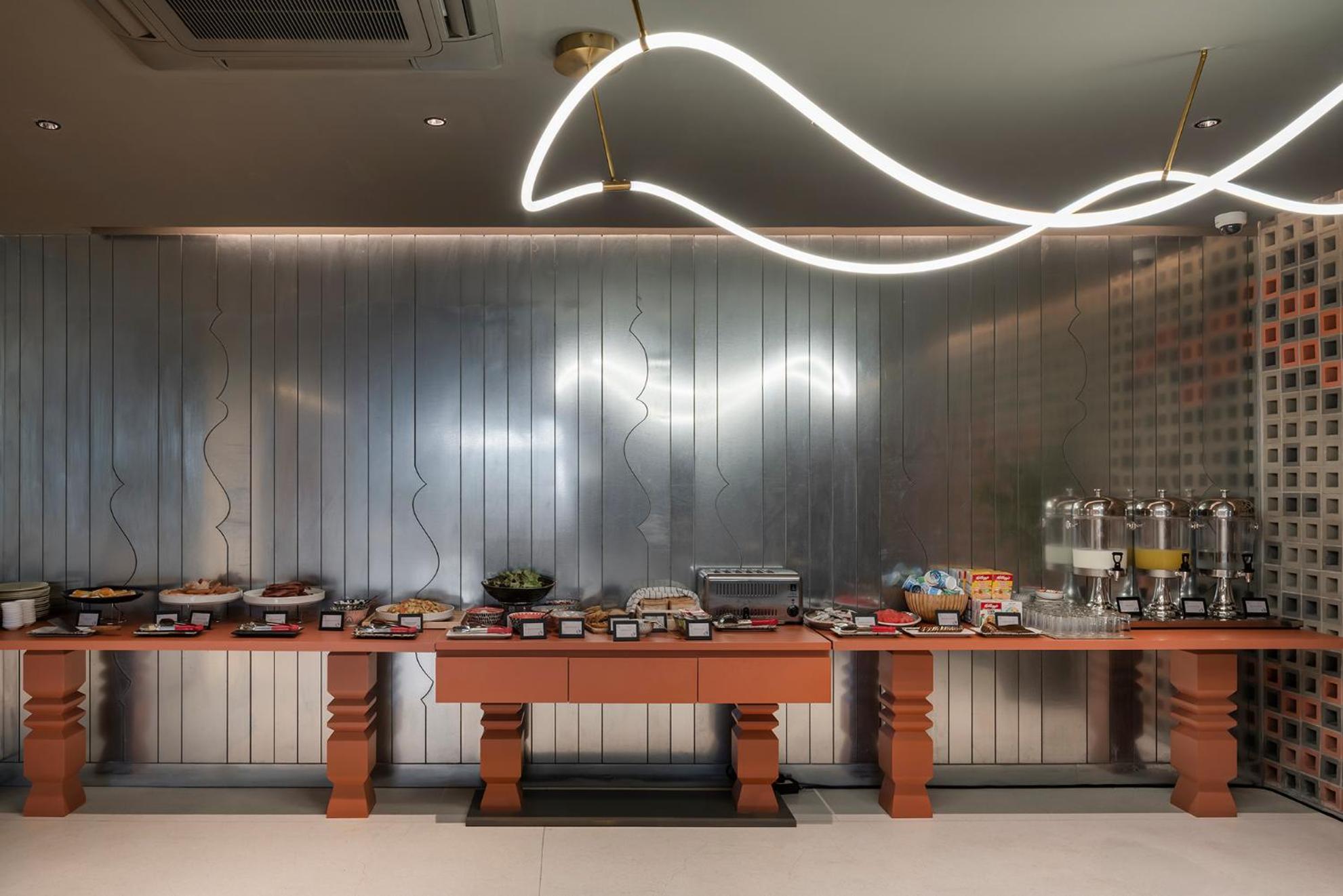 Lilit Bang Lumphu Hotel 방콕 외부 사진